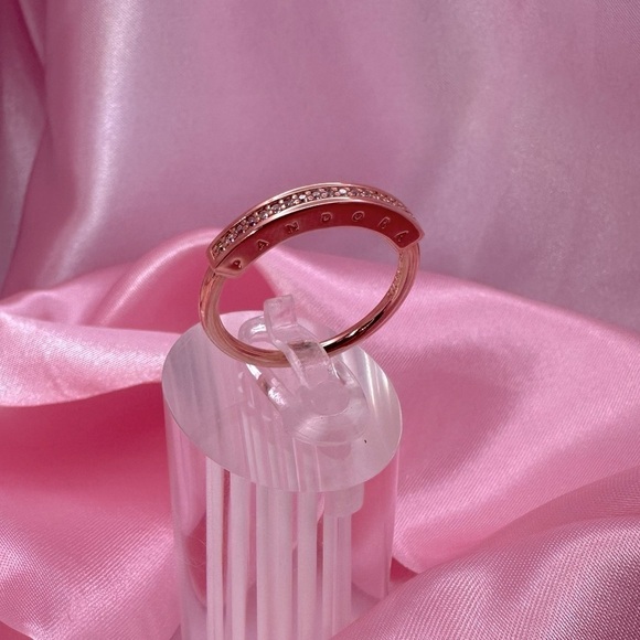 Pandora Signature I‑D Pavé Ring – 14k Rose Gold‑Plated – New - Picture 4 of 13